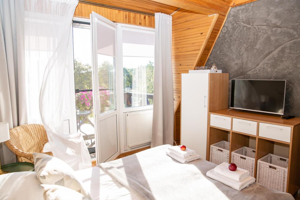 Kinty Melynojo Karpio Namas B&B 외부 사진